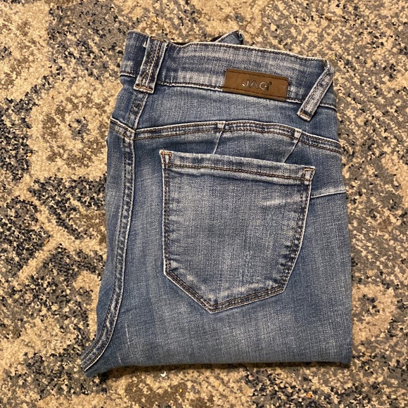 High Rise Jag Skinny Jeans Size 8 - Picture 2 of 11
